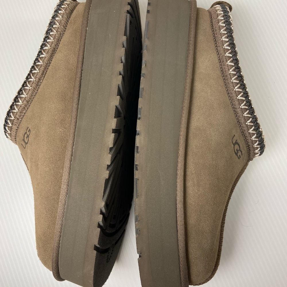 UGG Tazz Platform Slippers Womens 9 Driftwood Taupe Suede Plush Lined Shoes - Picture 7 of 14